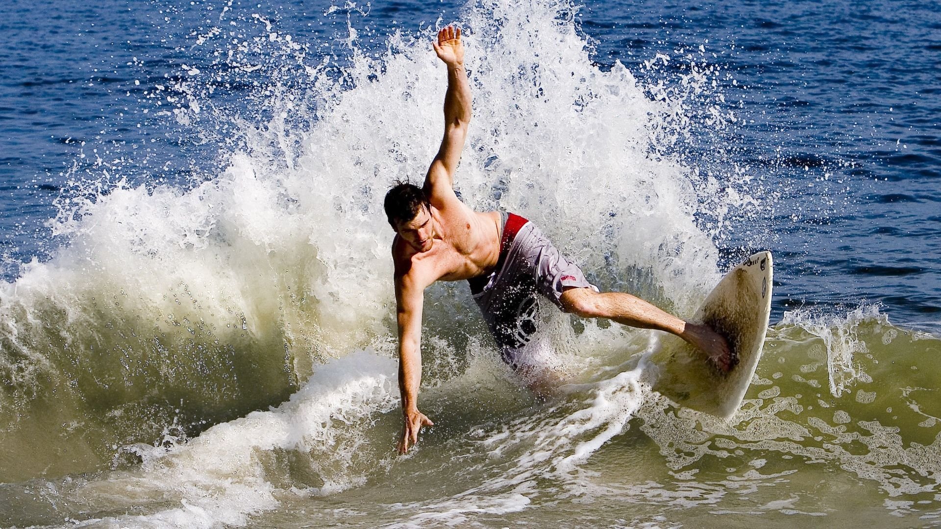 《新版本《Valorant》推出十大玩法优化,战术多变》,valorant 手游